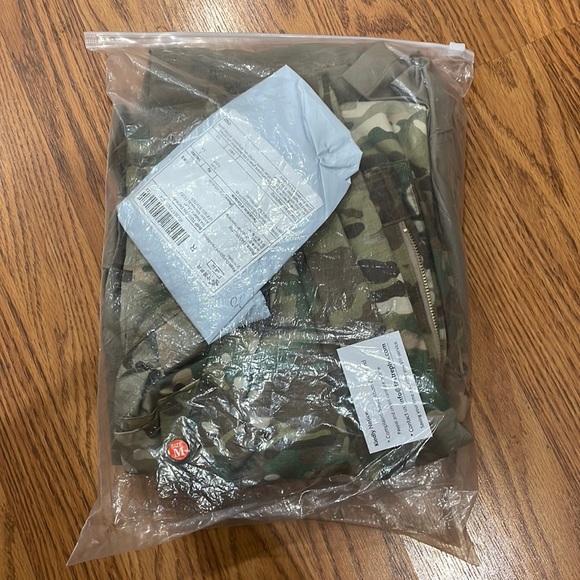 NWT Tactical Pants Khaki & Camo Medium - Picture 2 of 13
